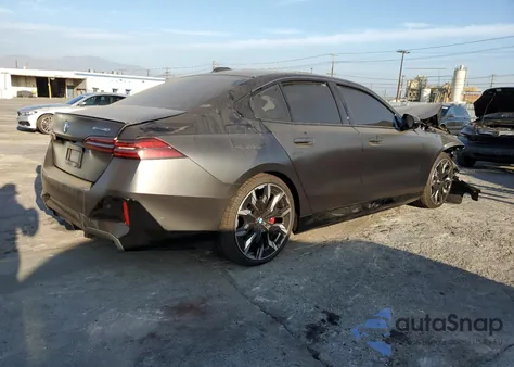 2026 BMW I5 Edrive 40 z USA, uszkodzony, nr VIN WBY63HG05TCV15308